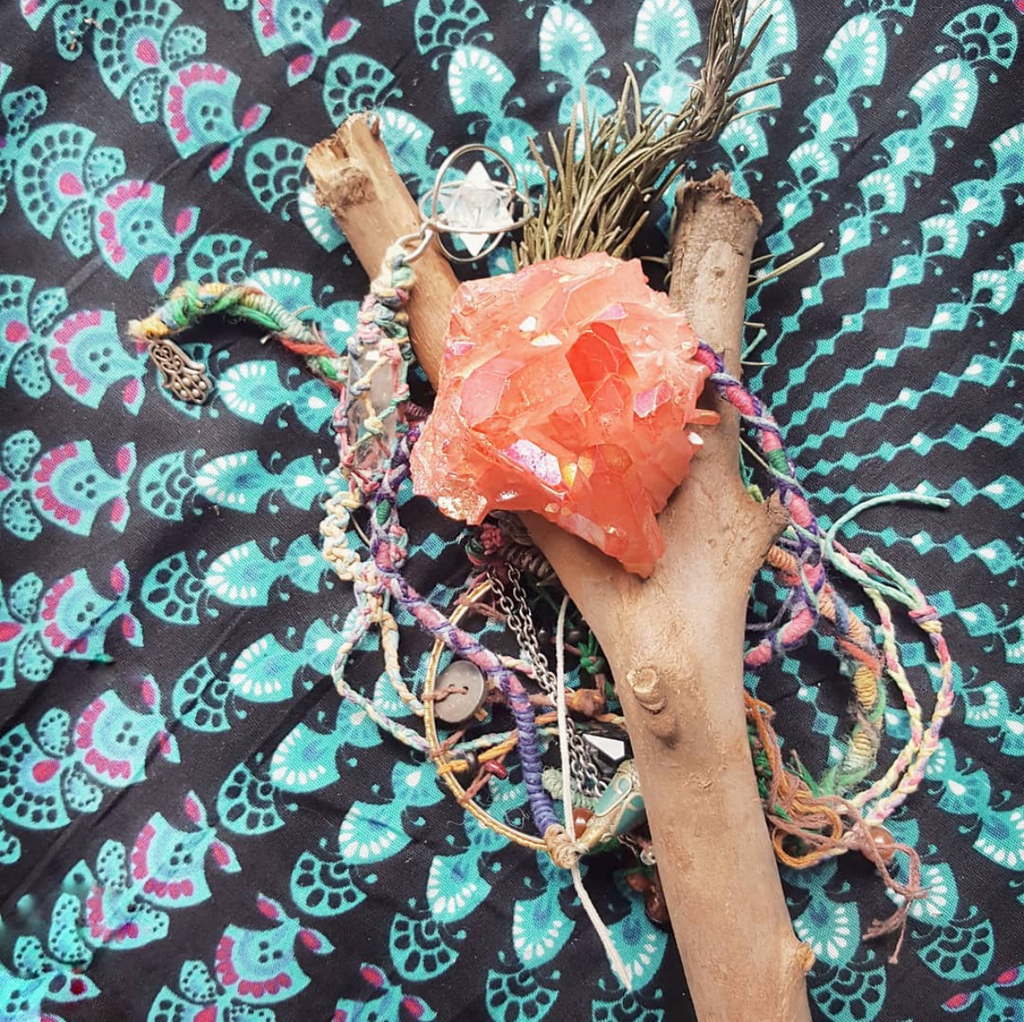 Pixie Pink Aura Quartz Cluster - KOSMASUTRA